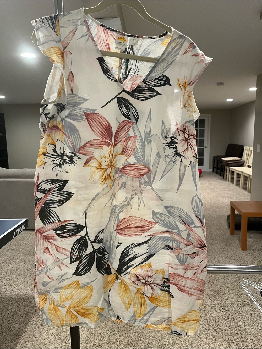C&C California Cream Floral Cap-Sleeve Linen Dress